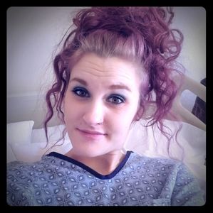 Meet your Posher, Lydia